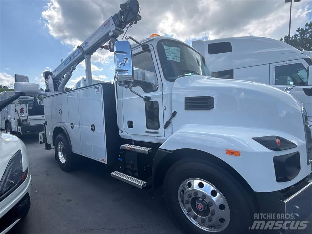 Mack MD6 42R Šasija ar kabīni