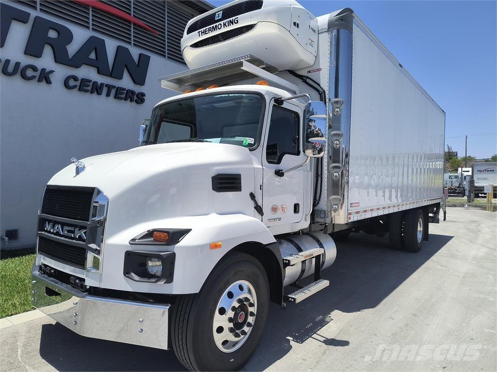 Mack MD6 42R Furgons