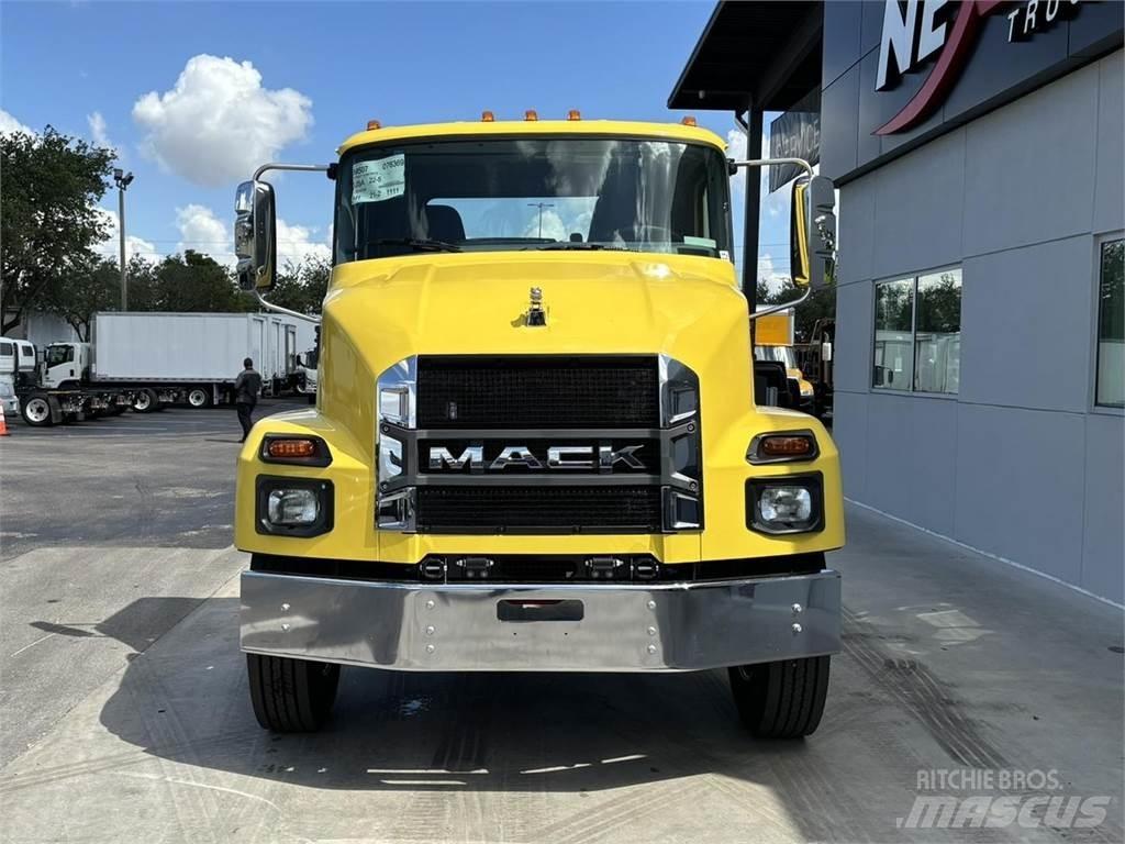 Mack MD7 42R Mežizstrāde- Citi
