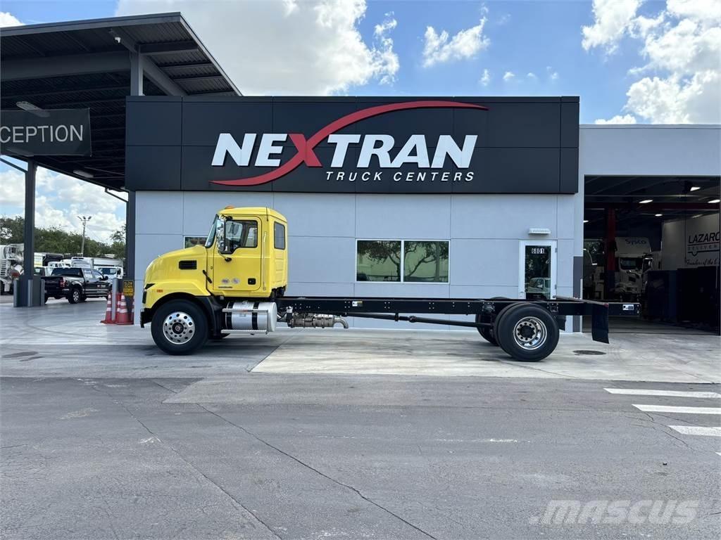 Mack MD7 42R Mežizstrāde- Citi