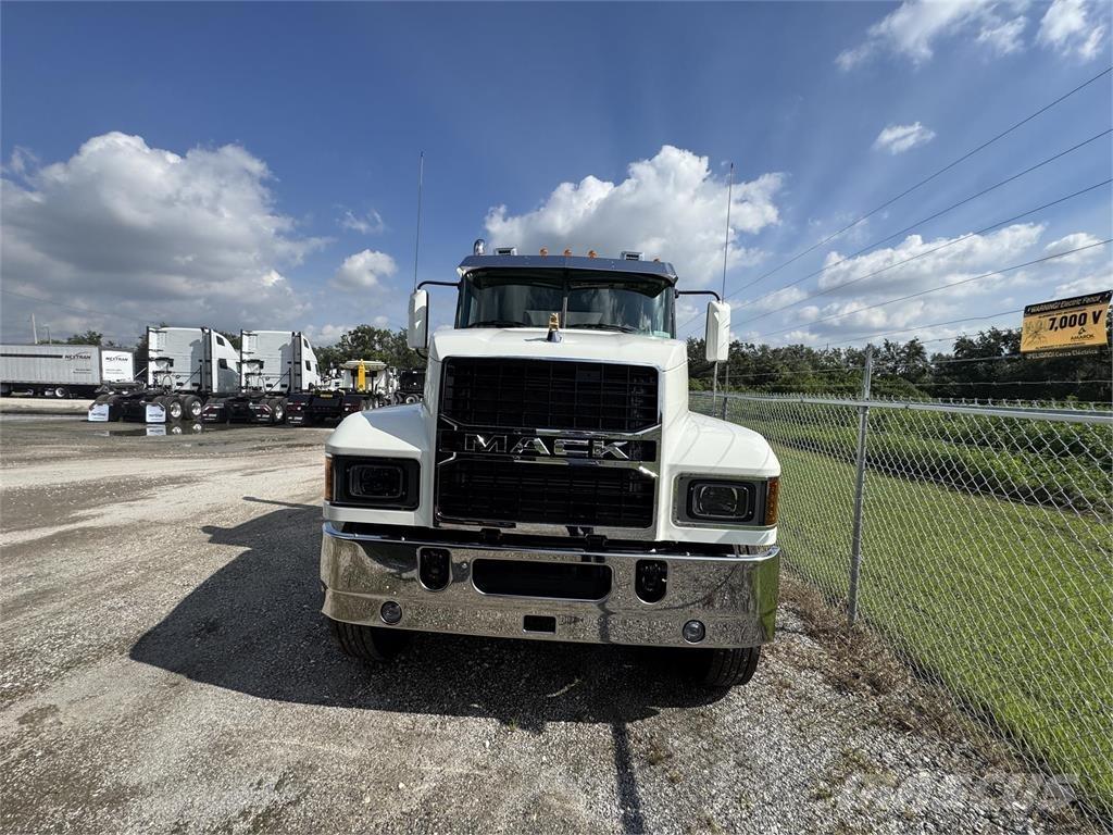 Mack PI64T Vilcēji