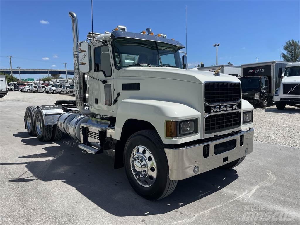 Mack PI64T Vilcēji