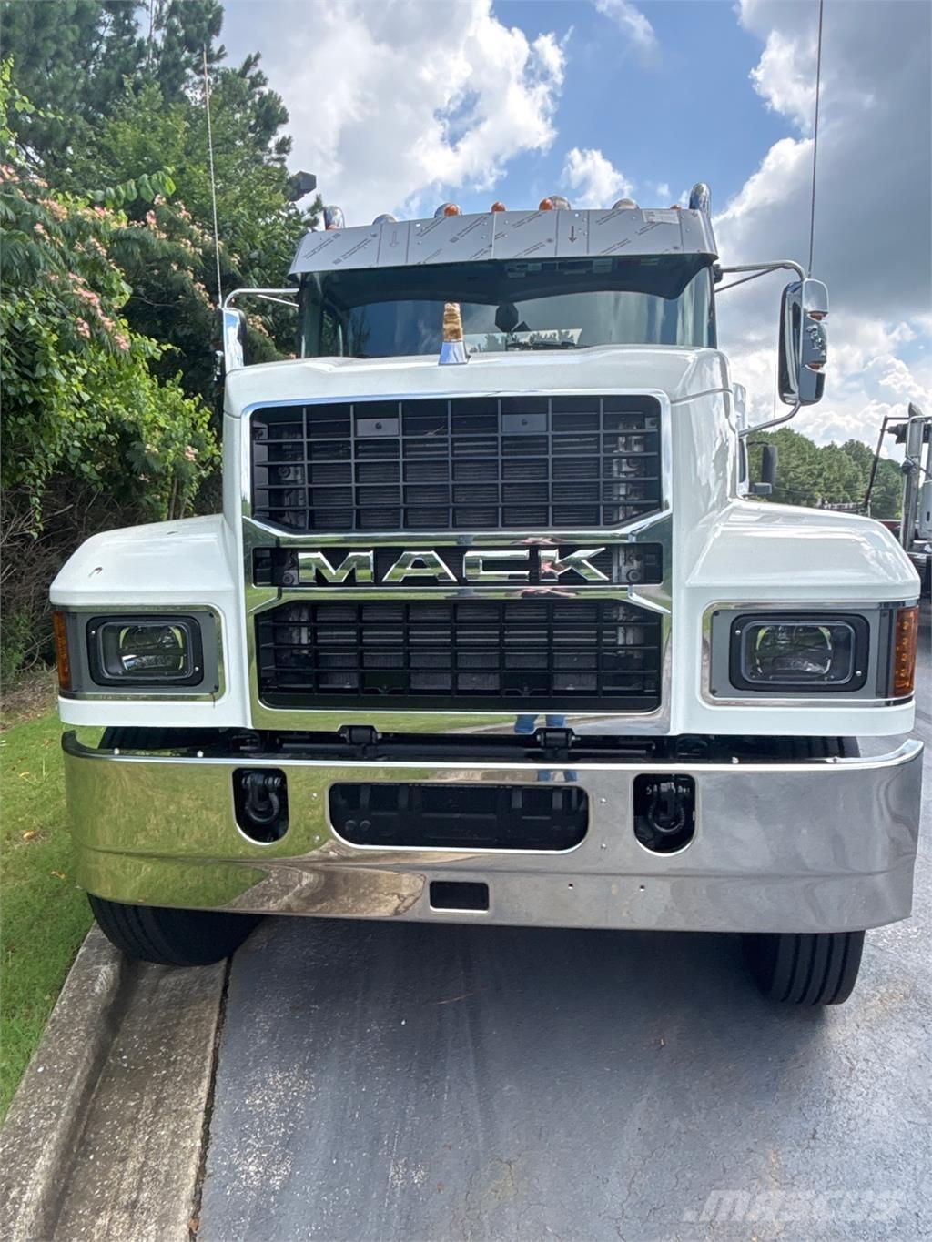 Mack PI64T Vilcēji