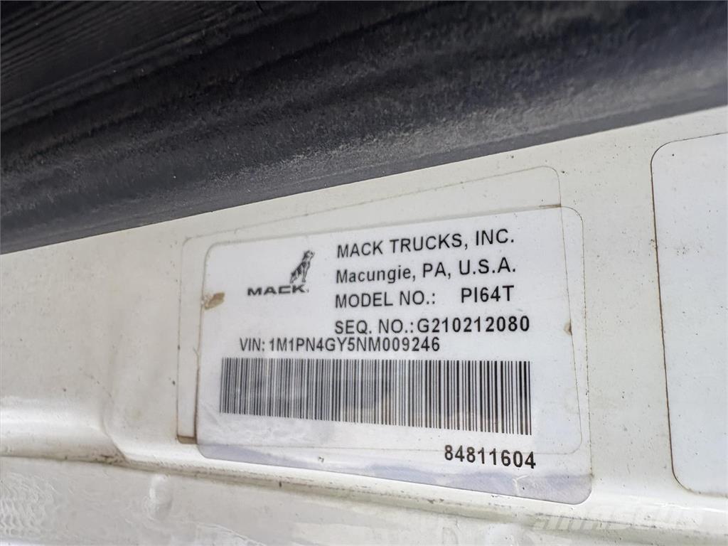 Mack PI64T Vilcēji
