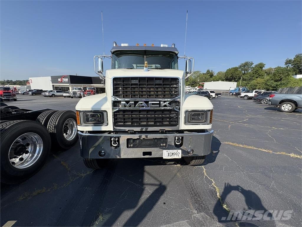 Mack PI64T Vilcēji