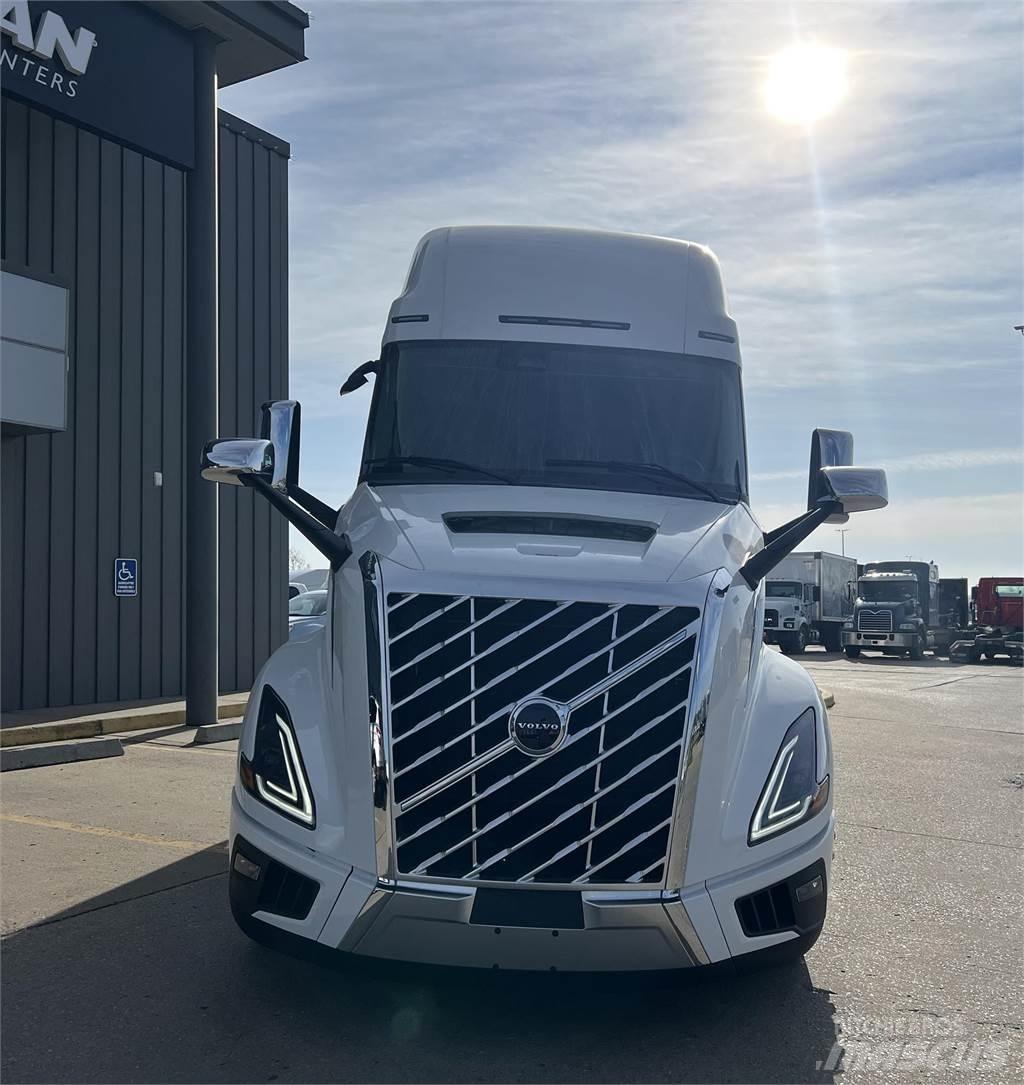 Volvo NEW VNL860 Vilcēji