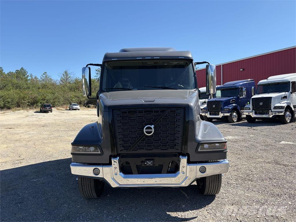 Volvo VAH64600 Treileri ar āķi