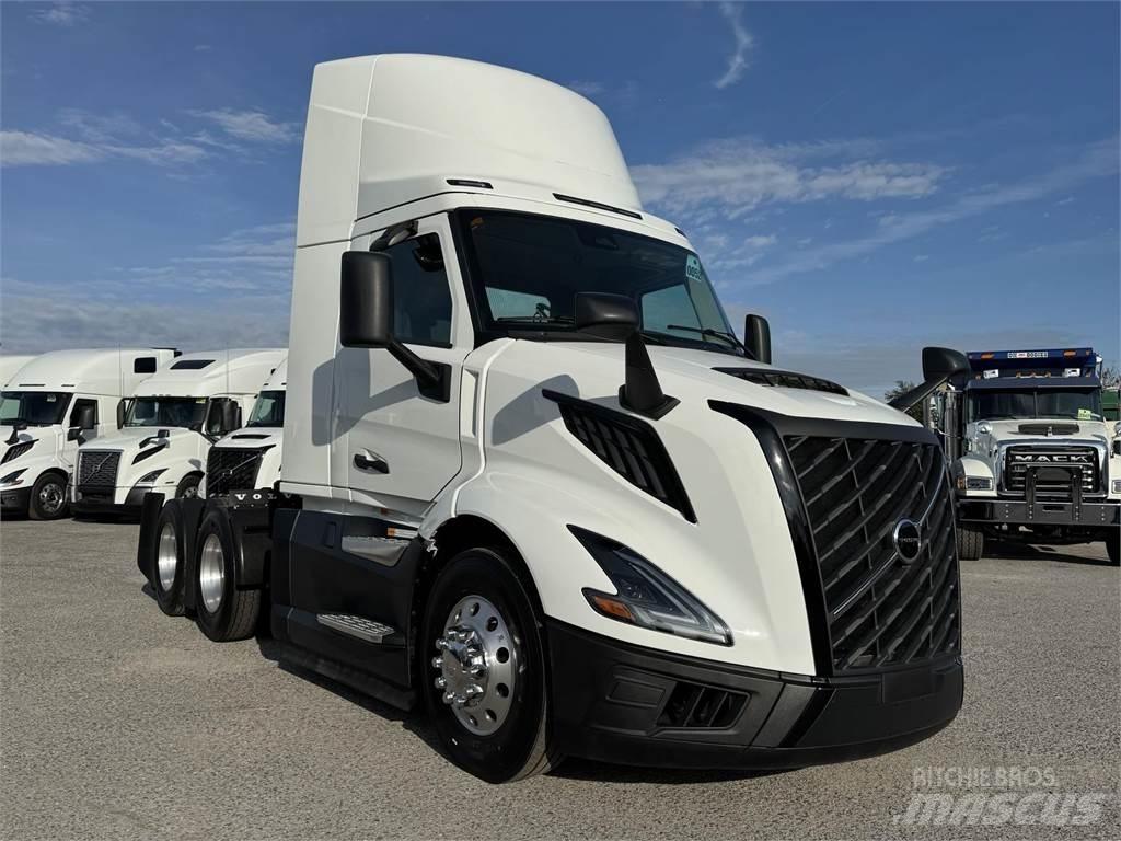 Volvo VNL64T300 Vilcēji