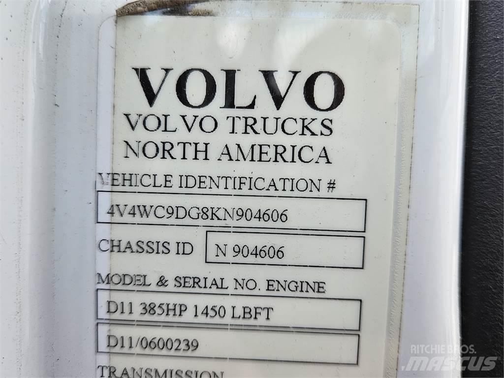 Volvo VNL64T300 Vilcēji