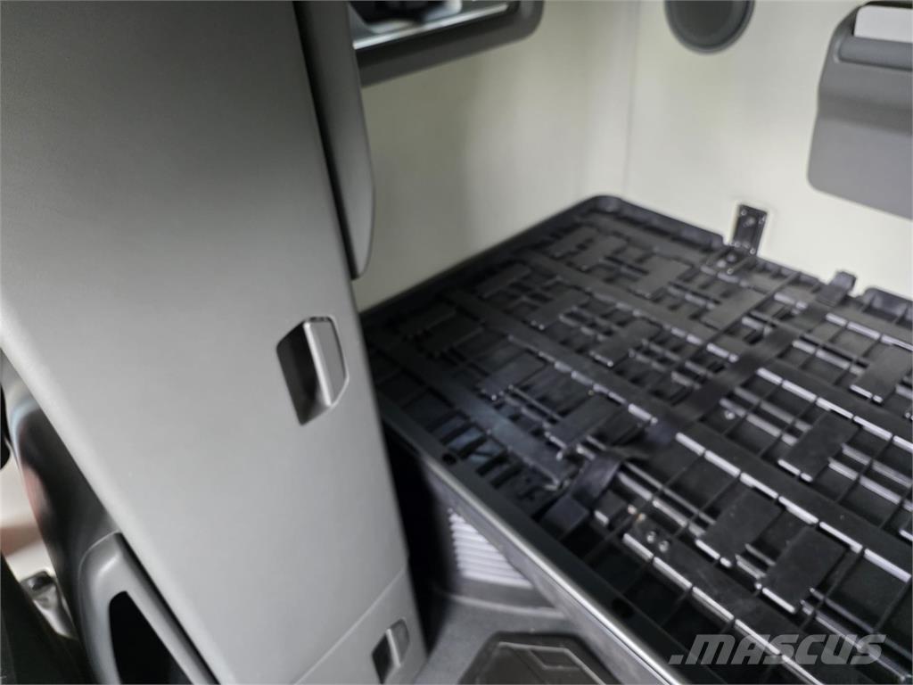 Volvo VNL64T760 Vilcēji