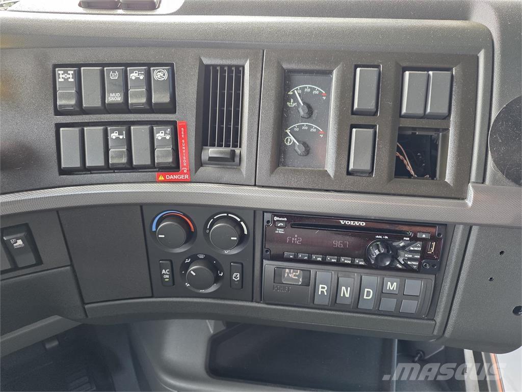 Volvo VNL64T760 Vilcēji