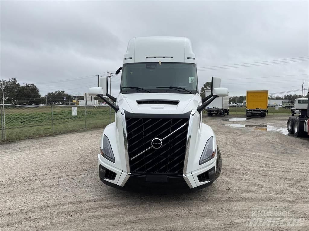 Volvo VNL64T860 Vilcēji