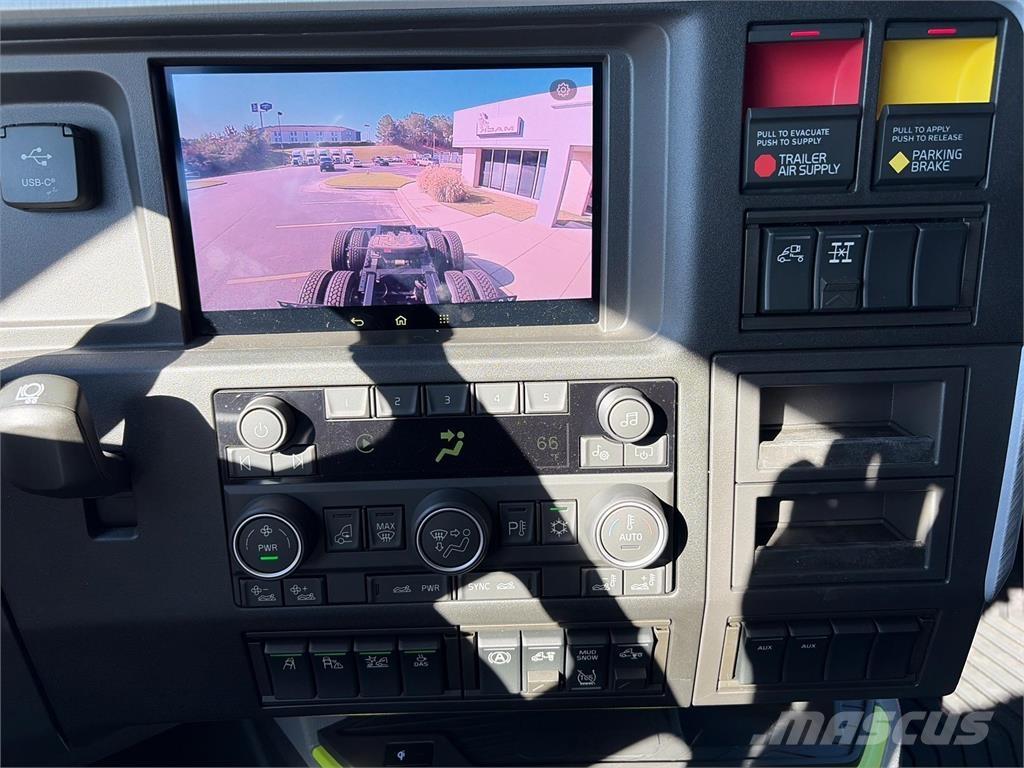 Volvo VNL64T860 Vilcēji