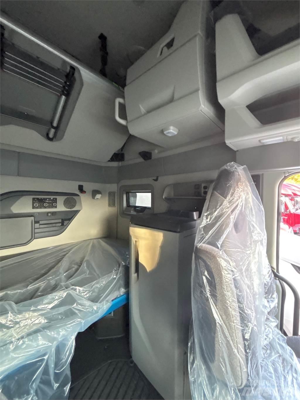Volvo VNL64T860 Vilcēji