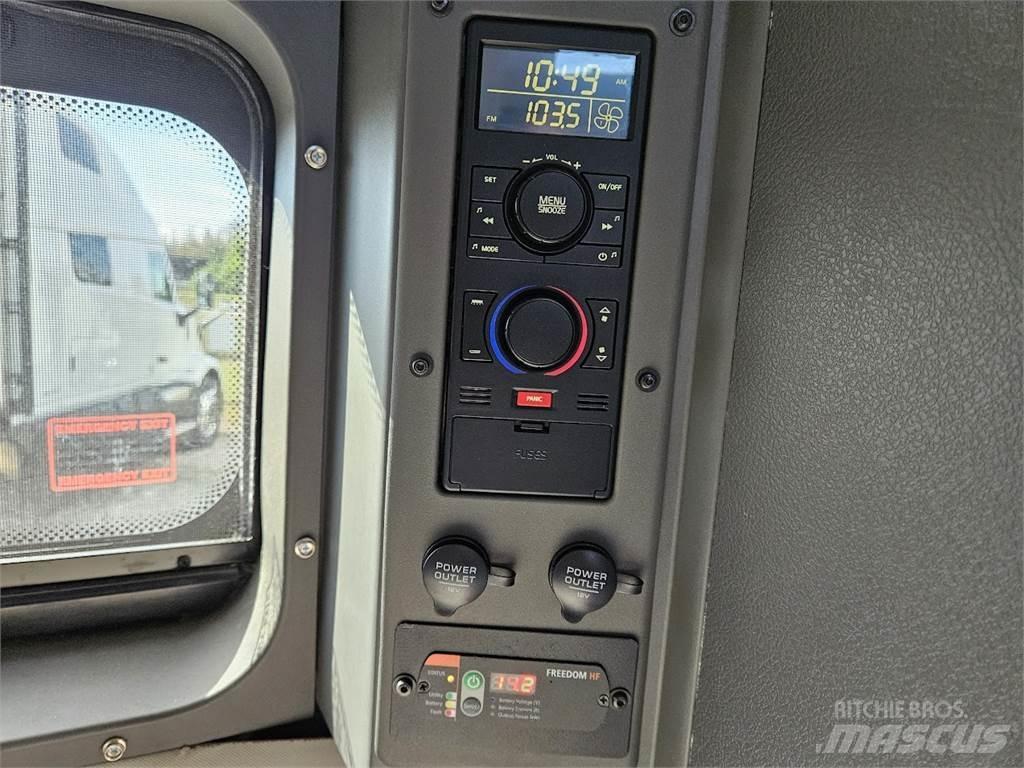Volvo VNL64T860 Vilcēji