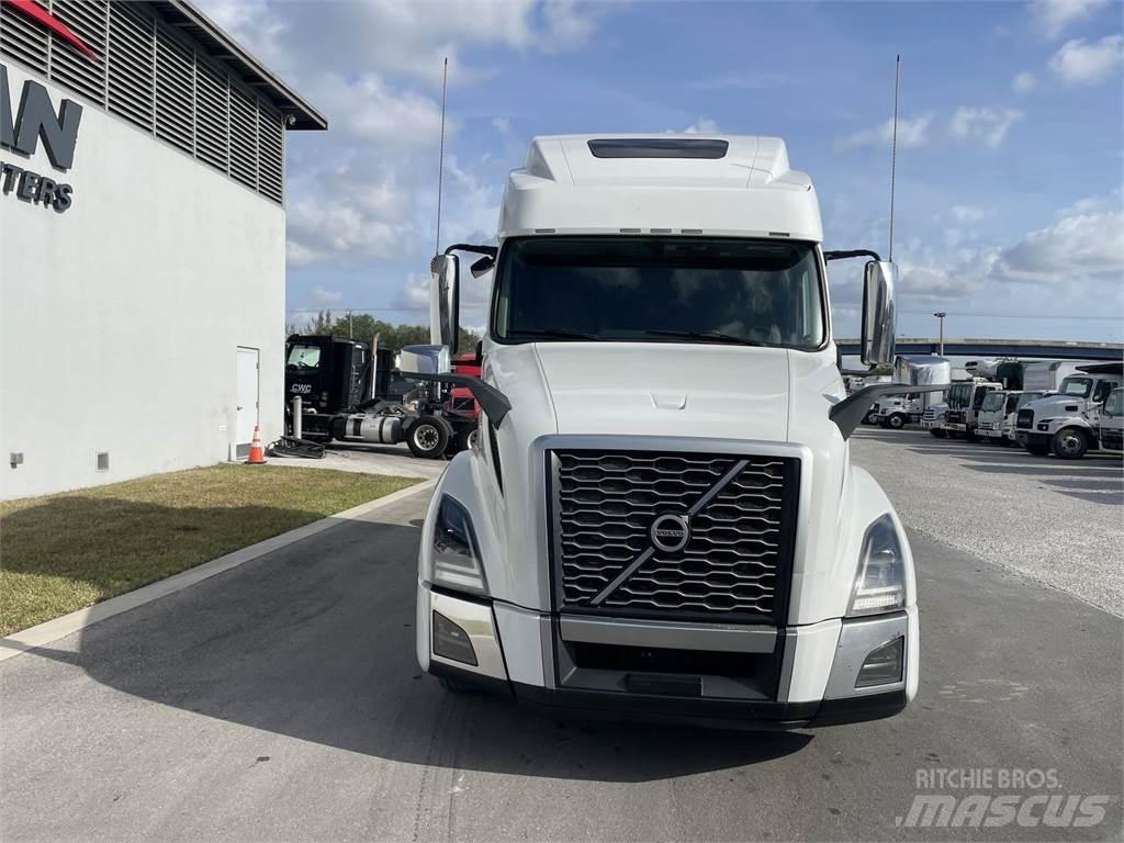 Volvo VNL64T860 Vilcēji