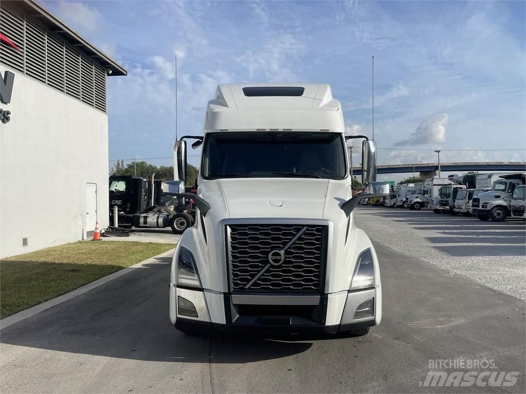 Volvo VNL64T860 Vilcēji