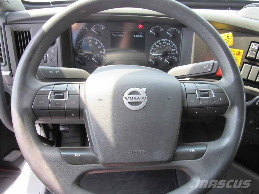 Volvo VNL64T860 Vilcēji