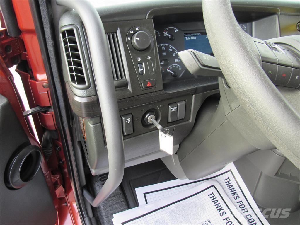 Volvo VNL64T860 Vilcēji