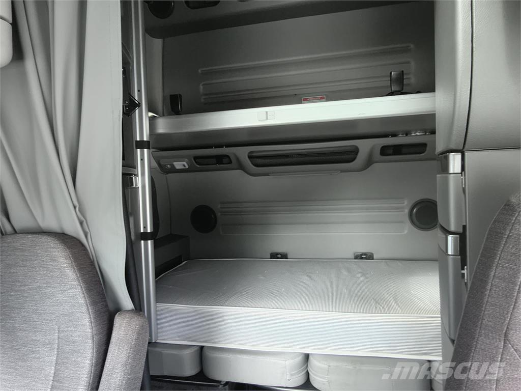 Volvo VNL64T860 Vilcēji