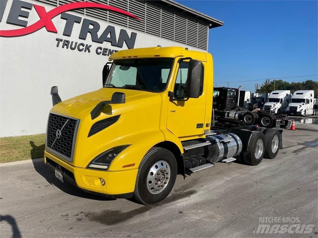 Volvo VNR64T Vilcēji