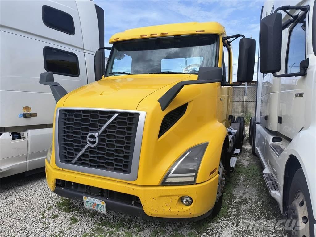 Volvo VNR64T Vilcēji