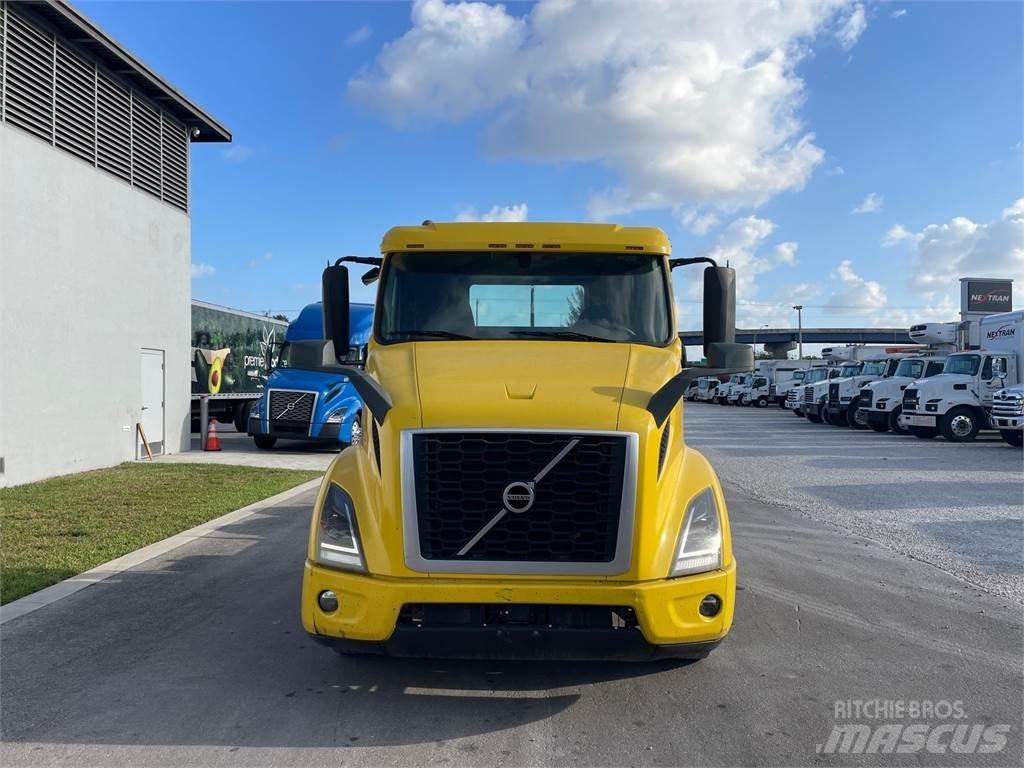 Volvo VNR64T300 Vilcēji