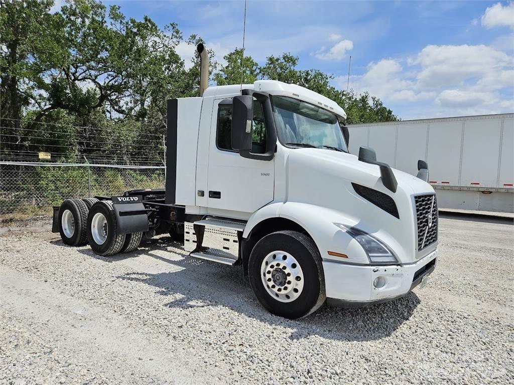 Volvo VNR64T300 Vilcēji