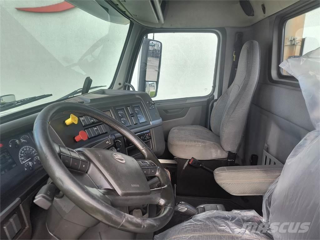 Volvo VNR64T300 Vilcēji