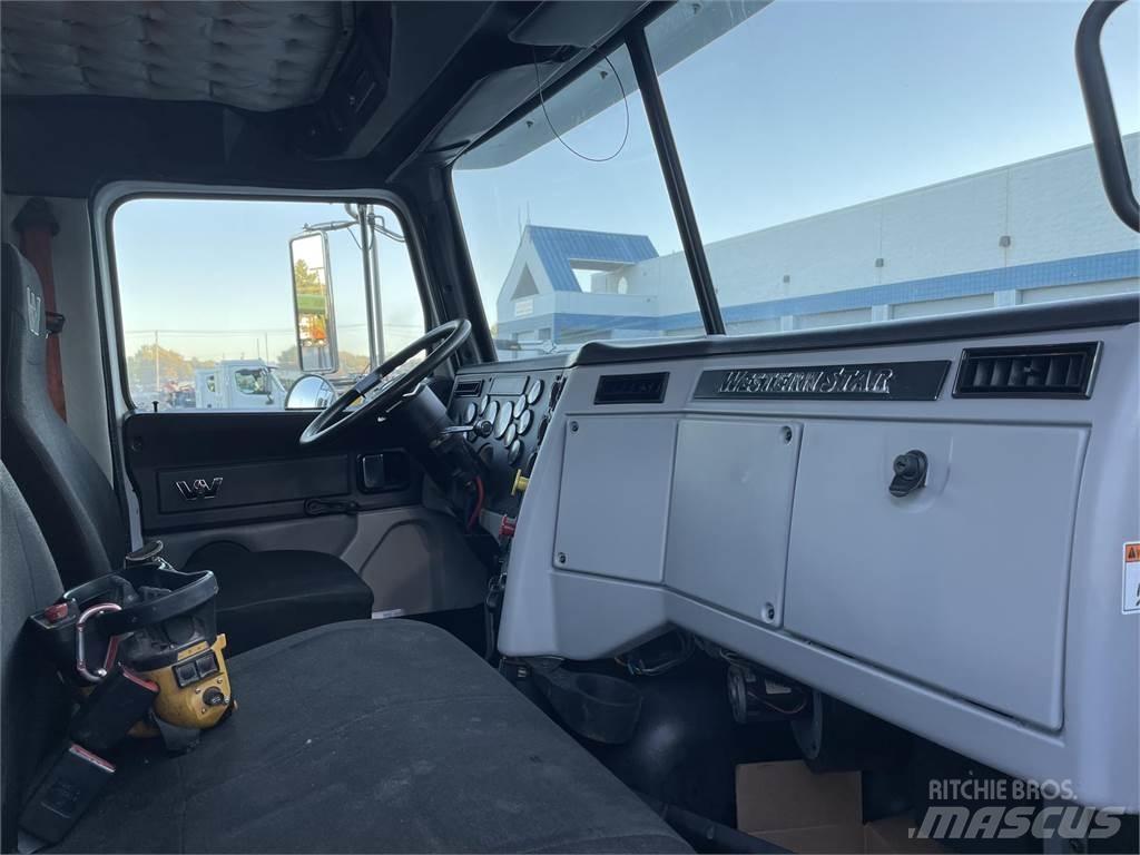 Western Star 4700SB Šasija ar kabīni