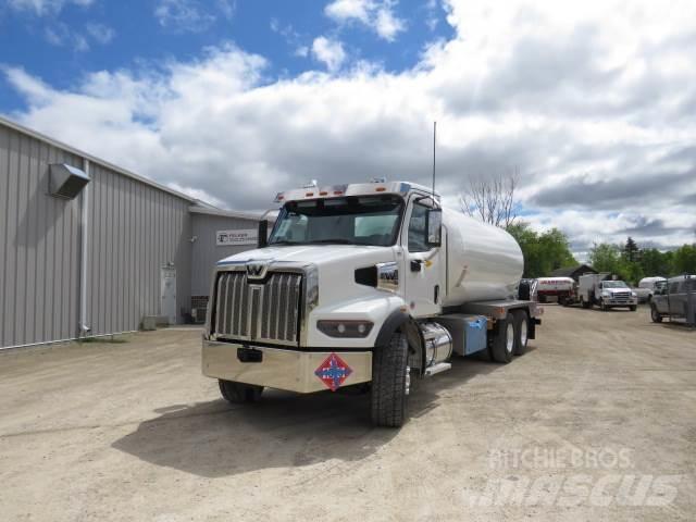 Western Star 47X Vilcēji