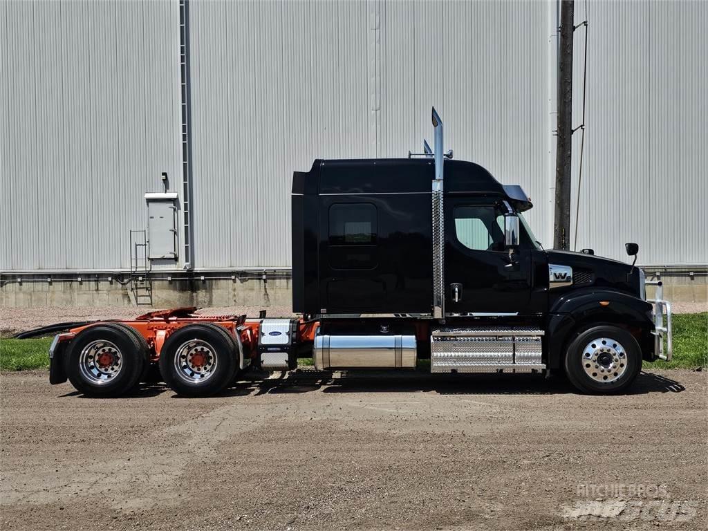 Western Star 49X Vilcēji