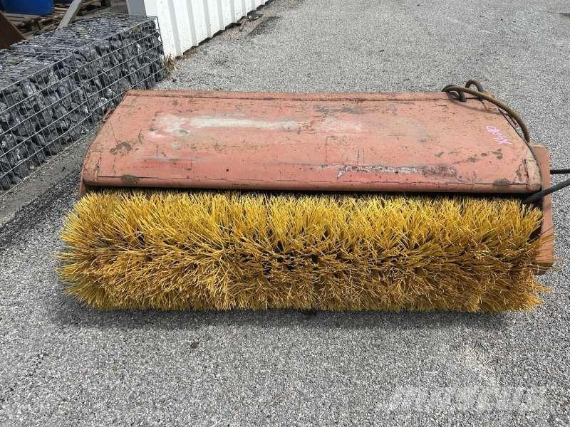  AUTRE 1700mm Ielu tīrāmās mašīnas