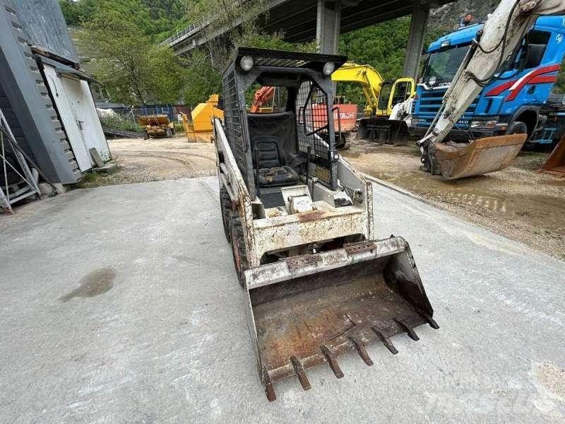 Bobcat 543 Mini iekrāvēji