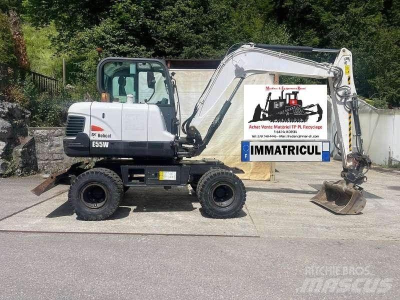 Bobcat E55W Ekskavatori uz riteņiem