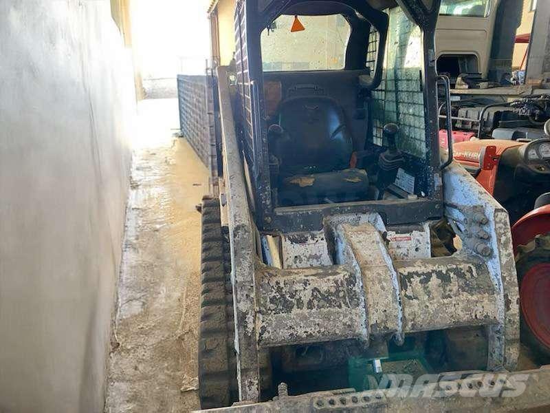 Bobcat T140 Mini iekrāvēji