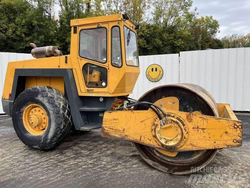 Bomag BW213D Augsnes blīvētāji