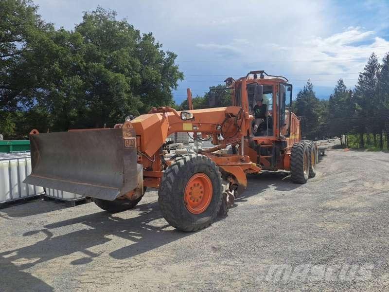 CAT 12M Greideri