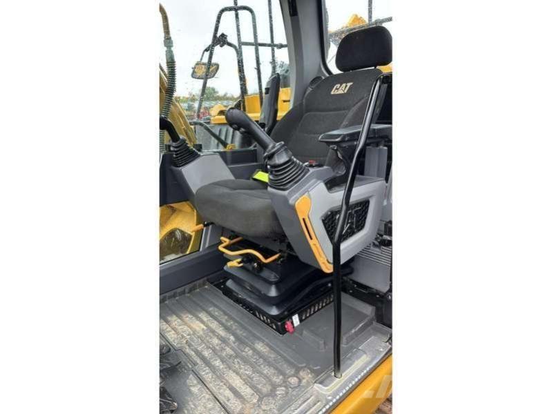 CAT 313GC Kāpurķēžu ekskavatori