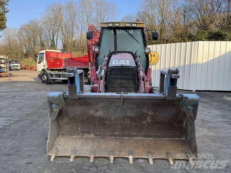 CAT 432D Ekskavatori-iekrāvēji
