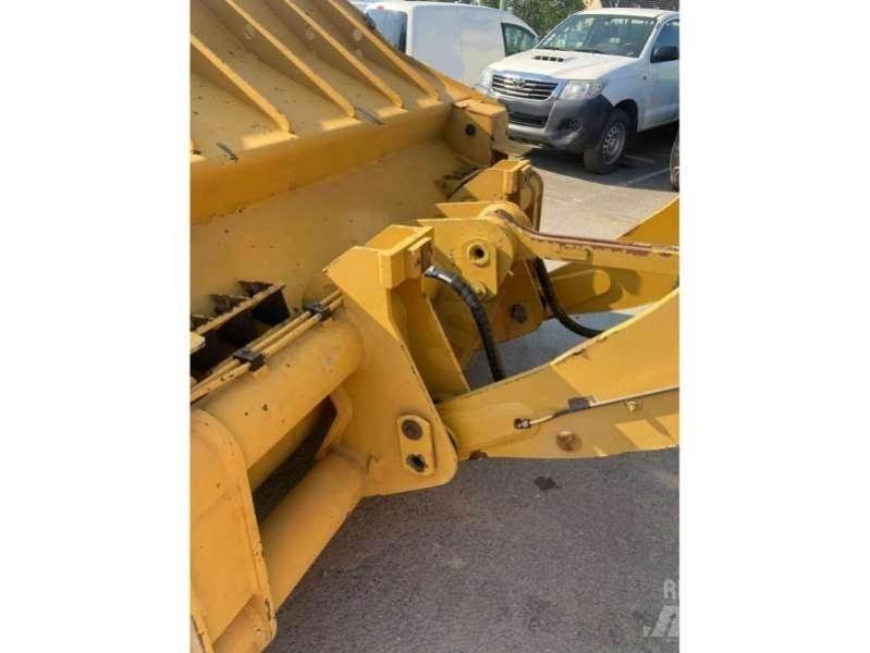 CAT 926M Iekrāvēji uz riteņiem