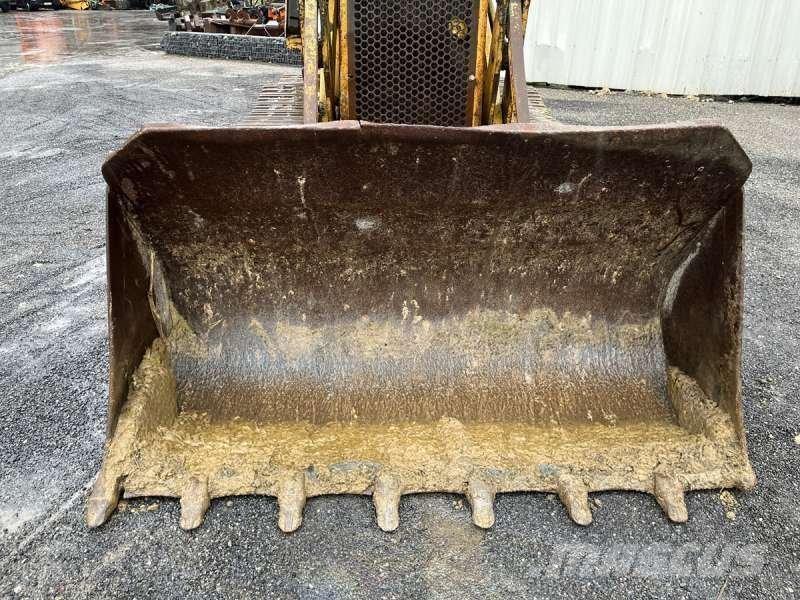 CAT 933C Kāpurķēžu iekrāvēji