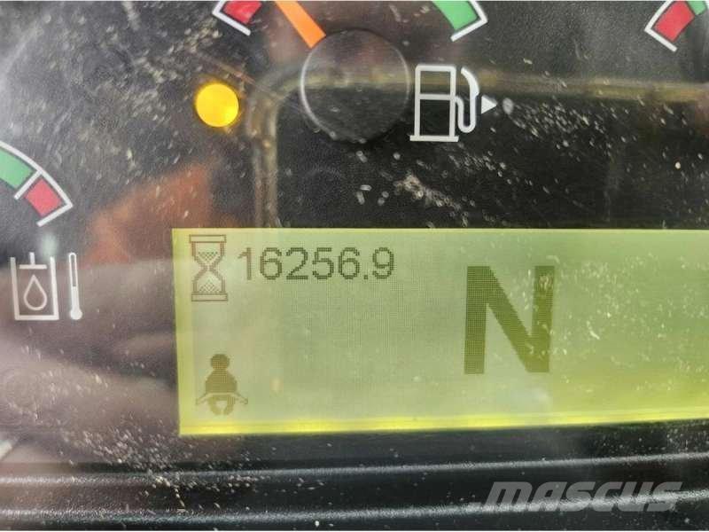 CAT 938M Iekrāvēji uz riteņiem