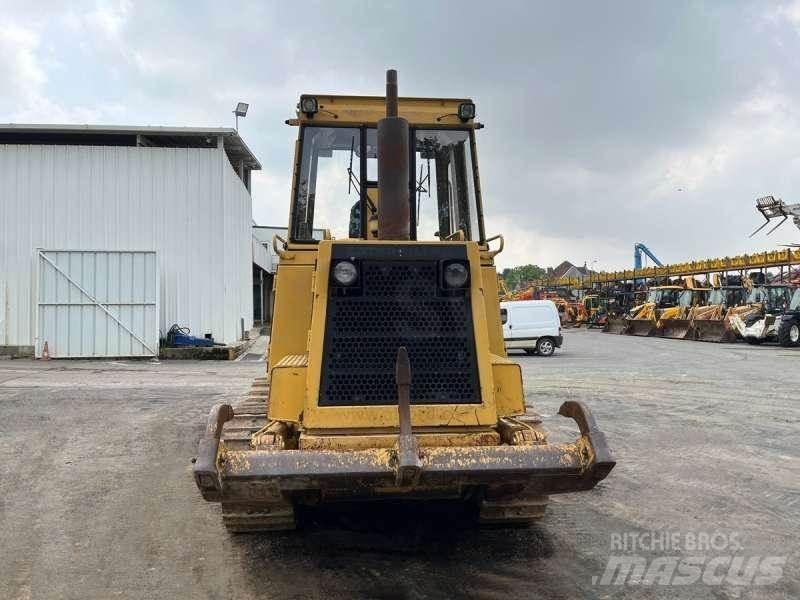 CAT 943 Kāpurķēžu iekrāvēji