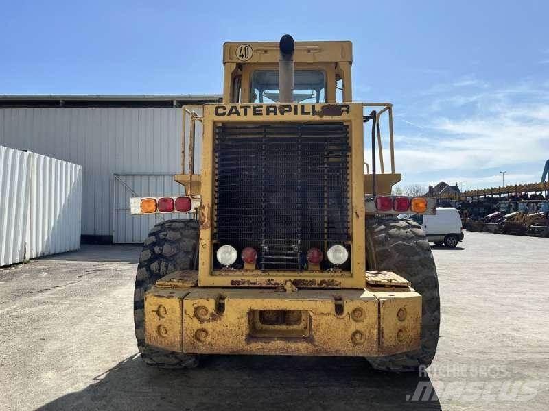 CAT 950B Iekrāvēji uz riteņiem