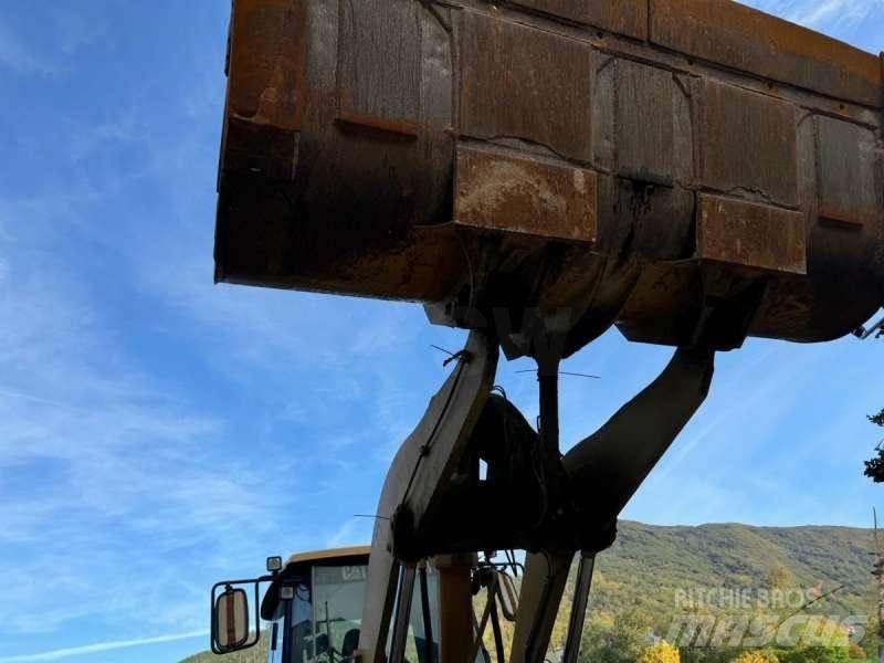 CAT 950G Iekrāvēji uz riteņiem