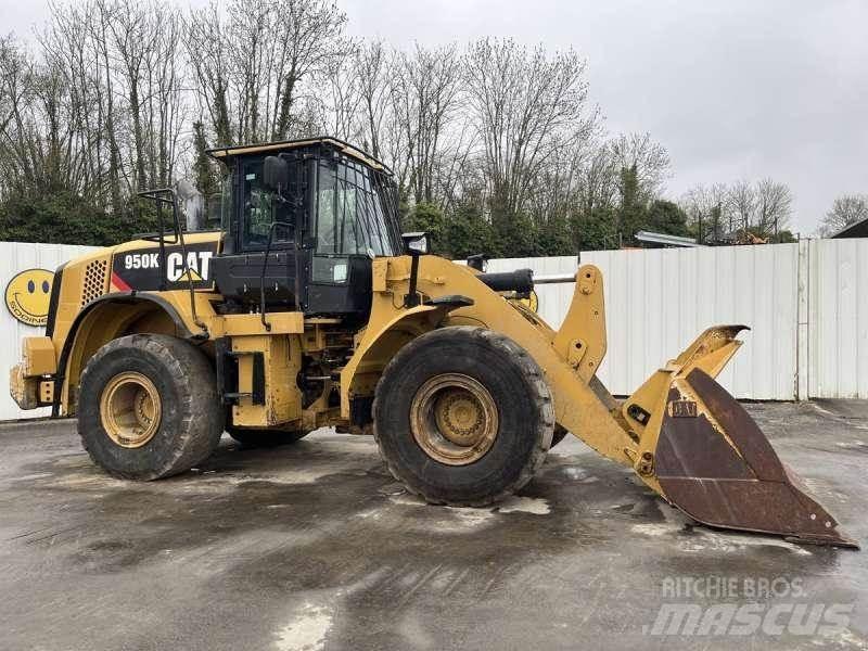 CAT 950K Iekrāvēji uz riteņiem