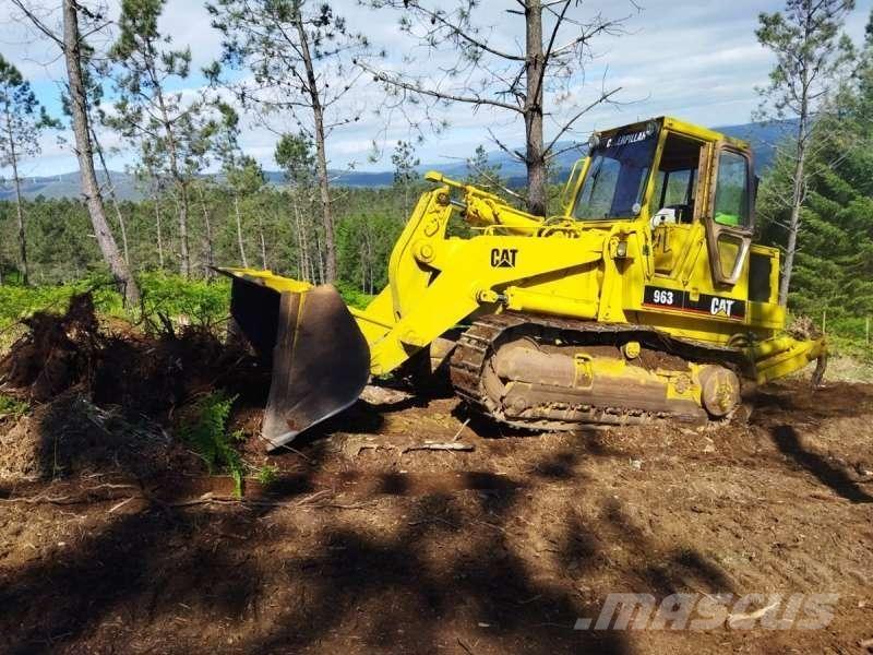 CAT 963 Kāpurķēžu iekrāvēji