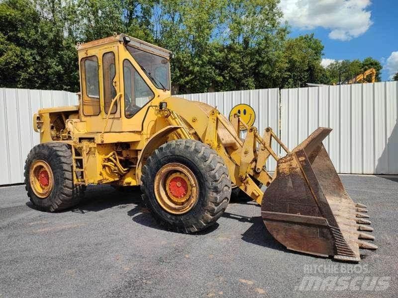 CAT 966C Iekrāvēji uz riteņiem