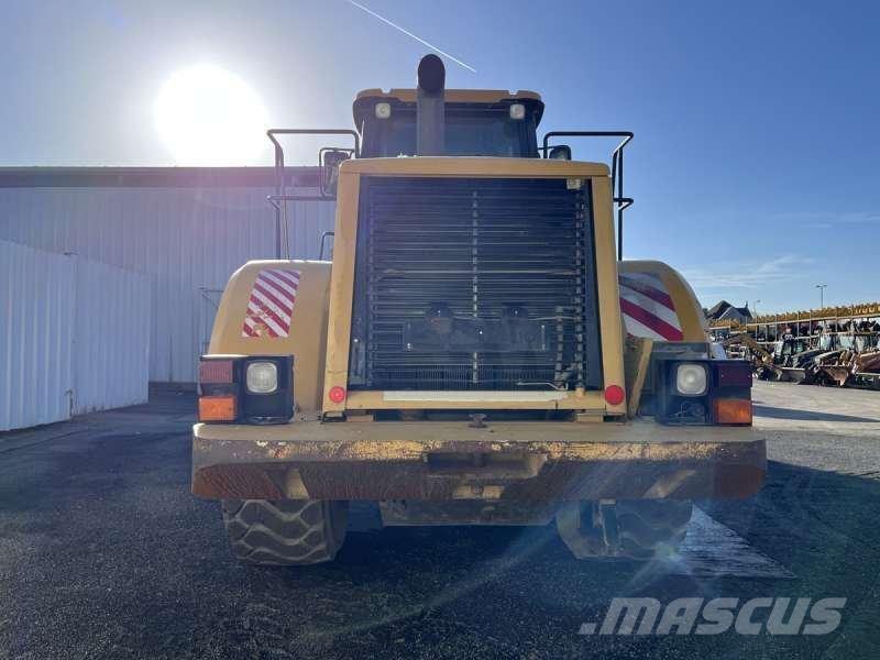 CAT 966G Iekrāvēji uz riteņiem